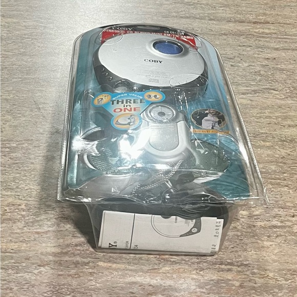 New Coby CX-CD1234 personal portable CD player mini AM/FM radio & mini speakers - Picture 14 of 16